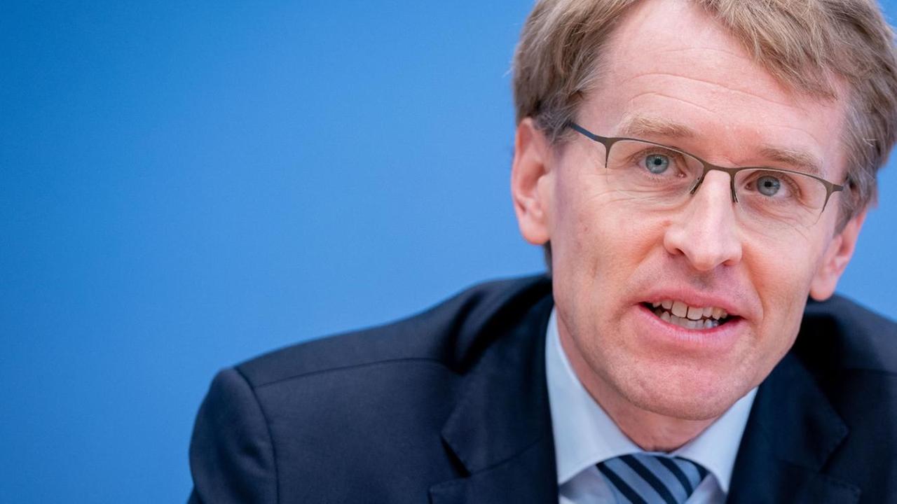 Daniel Günther (CDU), Ministerpräsident von Schleswig-Holstein Daniel Günther (CDU), Ministerpräsident von Schleswig-Holstein