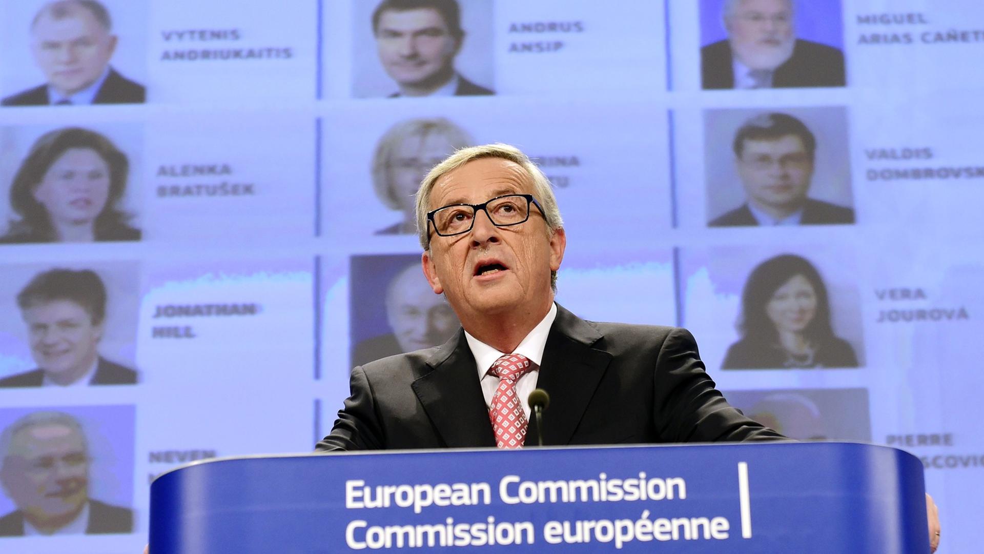 EU-Kommissionspräsident Jean-Claude Juncker stellt seine neue Mannschaft in der EU-Kommission vor. EU-Kommissionspräsident Jean-Claude Juncker stellt seine neue Mannschaft in der EU-Kommission vor.