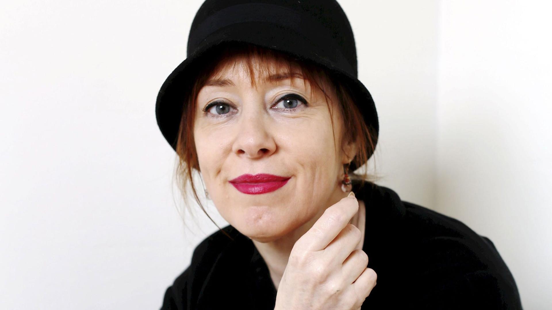 Suzanne Vega Suzanne Vega