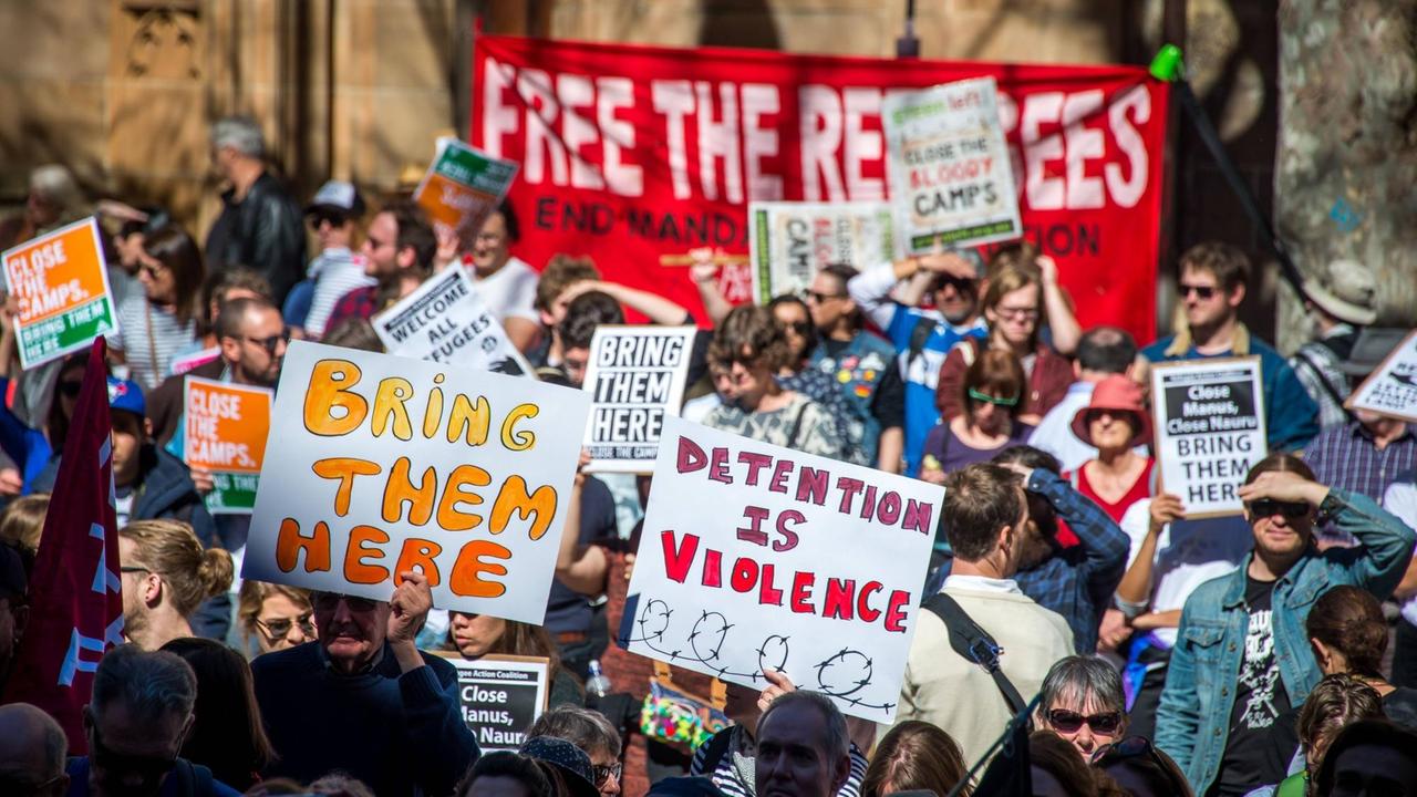Australien - Demonstranten fordern Unterbringung von Asylsuchenden und Flüchtlingen auf dem Festland