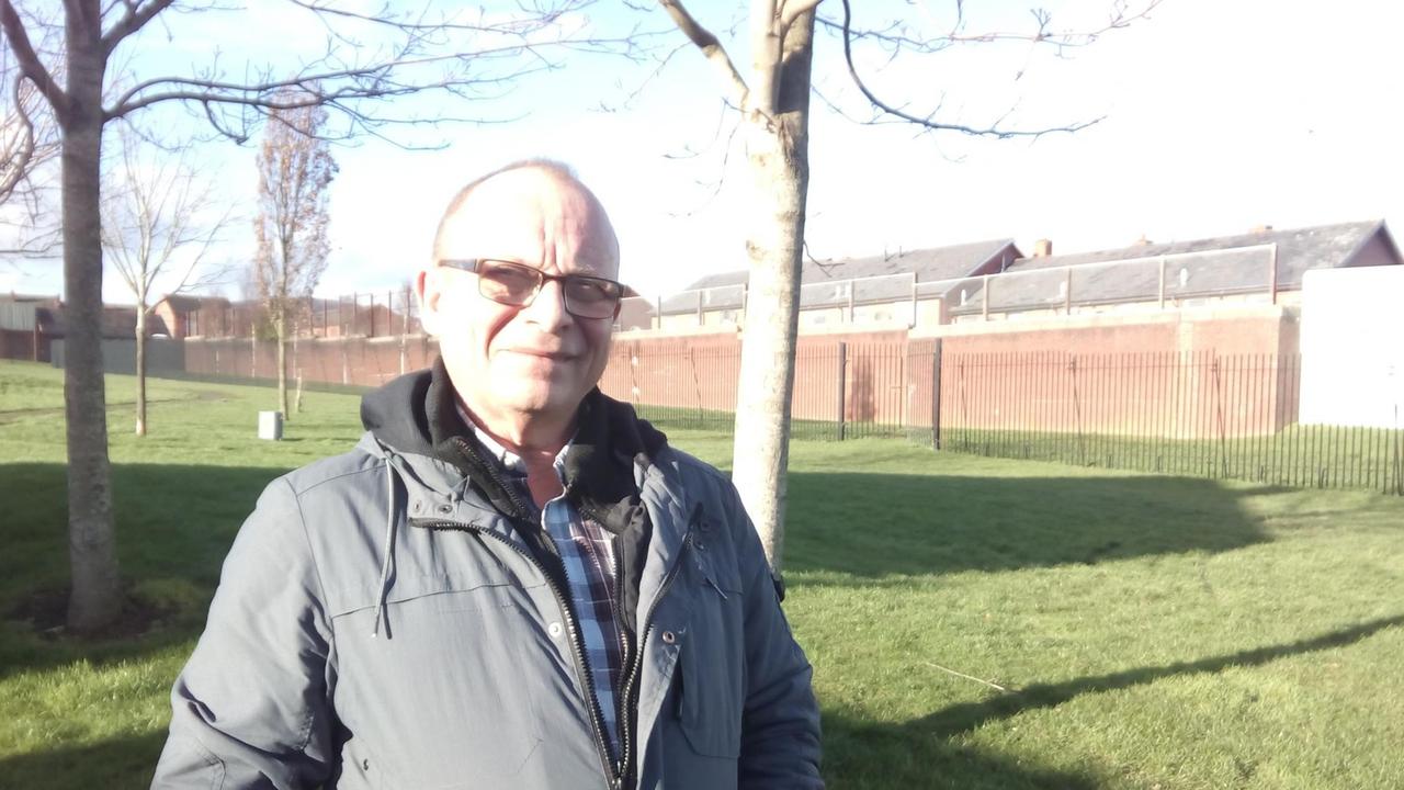 "Alle hier kennen jemanden, der ermordet wurde" - Jim kann sich noch gut an die Kämpfe in seiner Heimatstadt Belfast erinnern. "Alle hier kennen jemanden, der ermordet wurde" - Jim kann sich noch gut an die Kämpfe in seiner Heimatstadt Belfast erinnern.