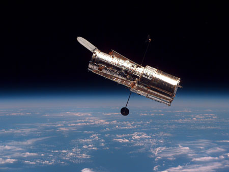 Das Hubble-Weltraumteleskop in der Umlaufbahn Das Hubble-Weltraumteleskop in der Umlaufbahn