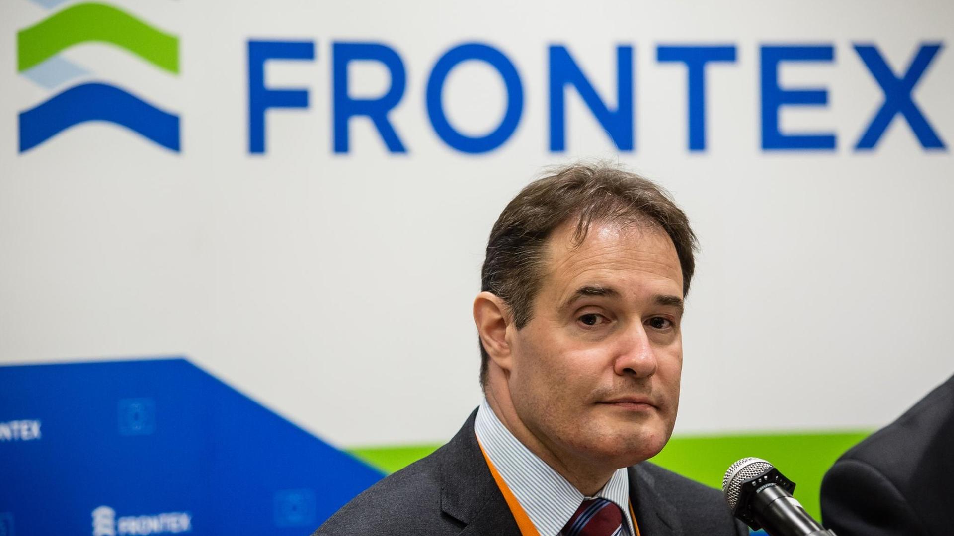 Fabrice Leggeri, Vorstand der Europäischen Grenzschutzbehörde FRONTEX bei einer Pressekonferenz am 21.05.2015 in Warschau. Fabrice Leggeri, Vorstand der Europäischen Grenzschutzbehörde FRONTEX bei einer Pressekonferenz am 21.05.2015 in Warschau.