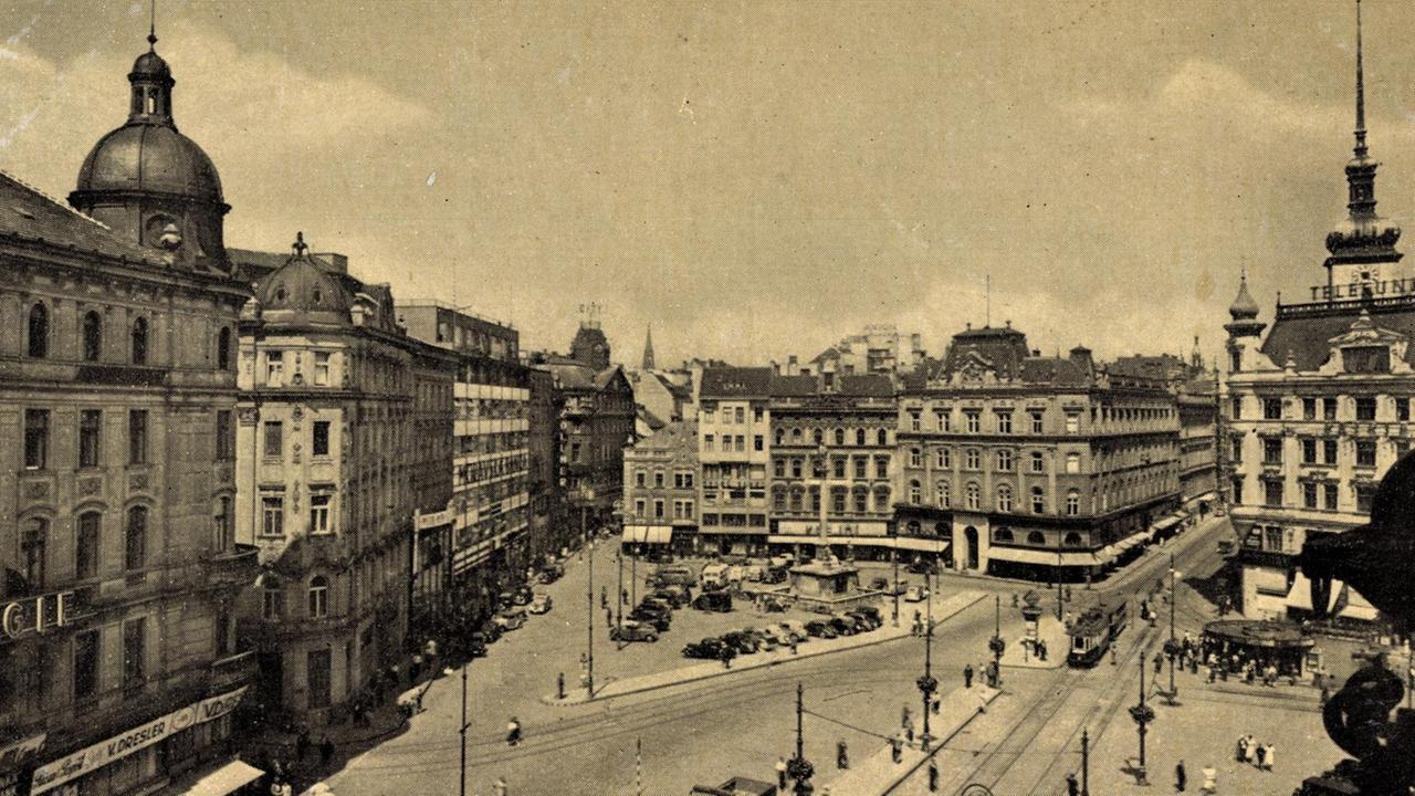 Schwarzweiß Ansicht des Freiheitsplatz in Brno Schwarzweiß Ansicht des Freiheitsplatz in Brno