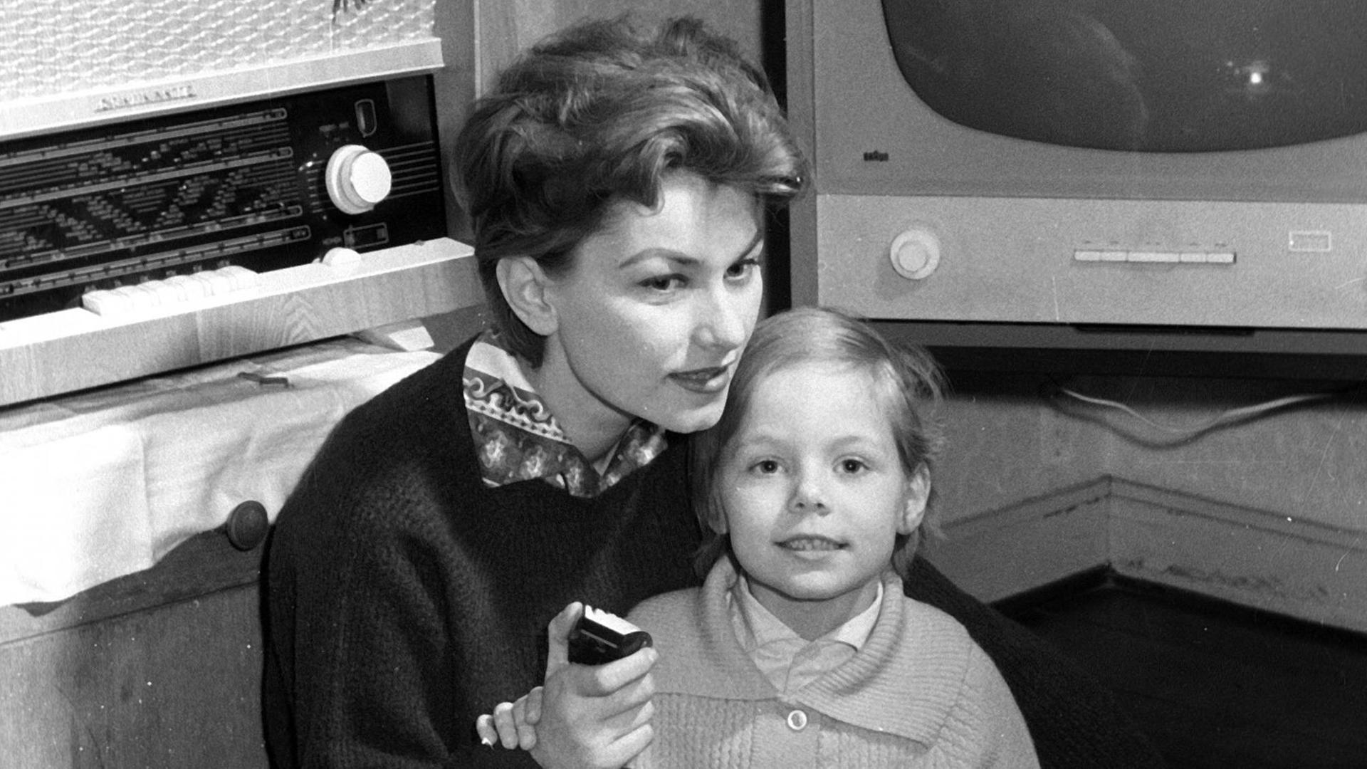 Mutter und Tochter in den 1960er-Jahren.