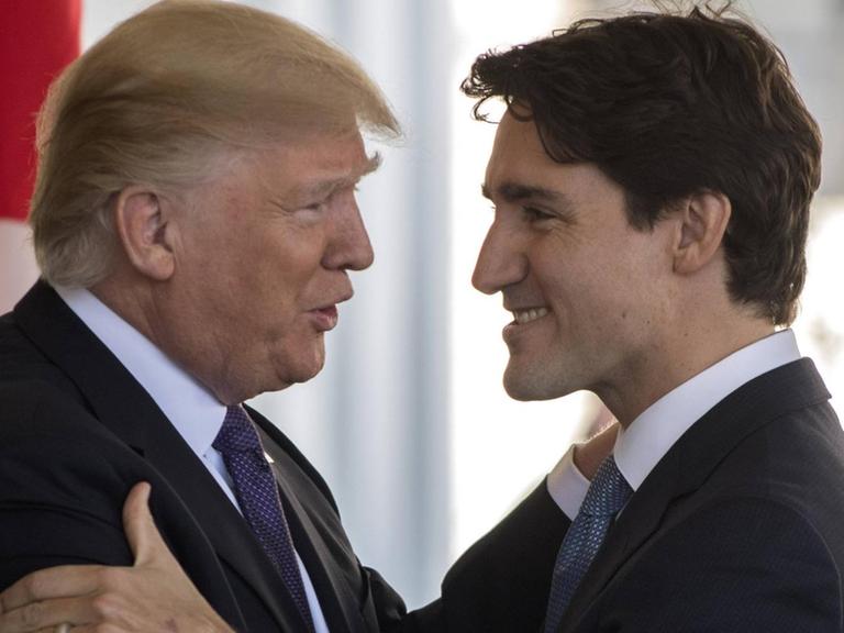 US-Präsident Donald Trump begrüßt Justin Trudeau