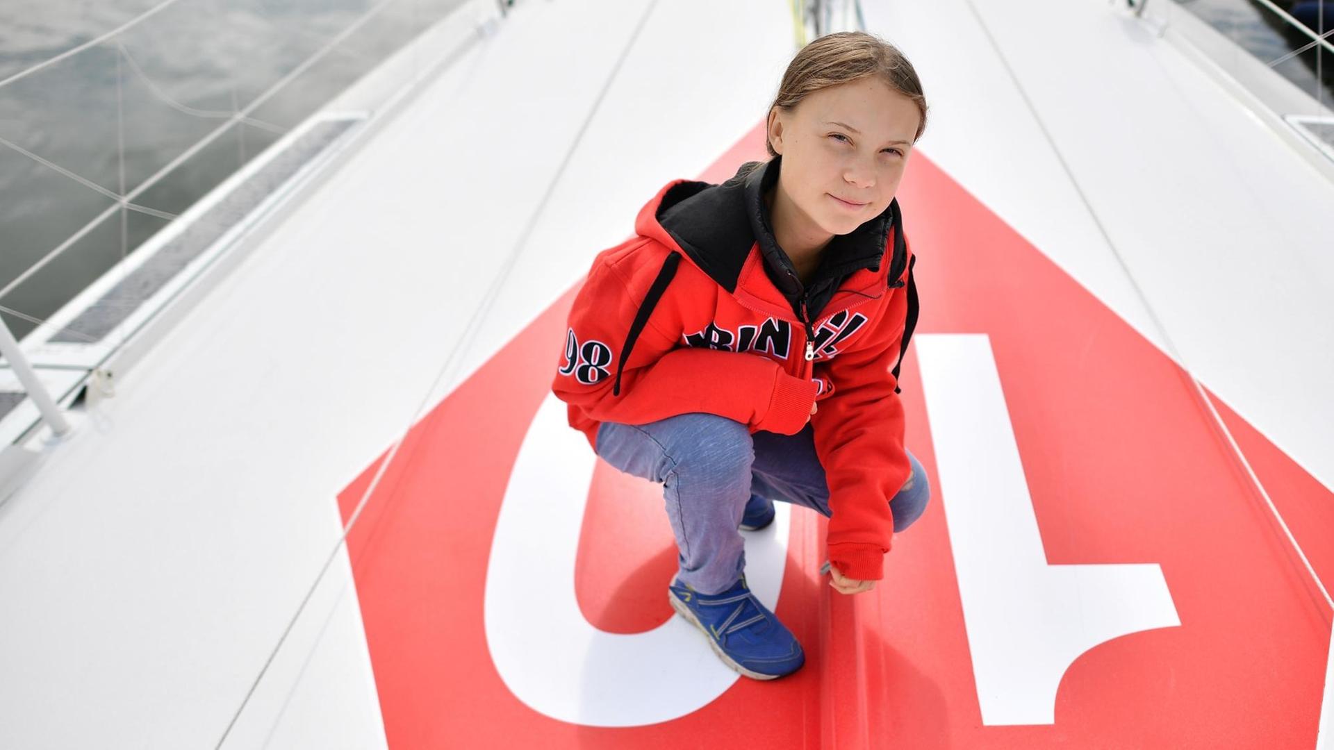 Die schwedische Klimaaktivistin Greta Thunberg posiert für ein Foto während eines Interviews mit AFP an Bord der Segelyacht Malizia II in der Mayflower Marina in Plymouth, Südwestengland, am 13. August 2019 vor ihrer Reise über den Atlantik nach New York. Die schwedische Klimaaktivistin Greta Thunberg posiert für ein Foto während eines Interviews mit AFP an Bord der Segelyacht Malizia II in der Mayflower Marina in Plymouth, Südwestengland, am 13. August 2019 vor ihrer Reise über den Atlantik nach New York.