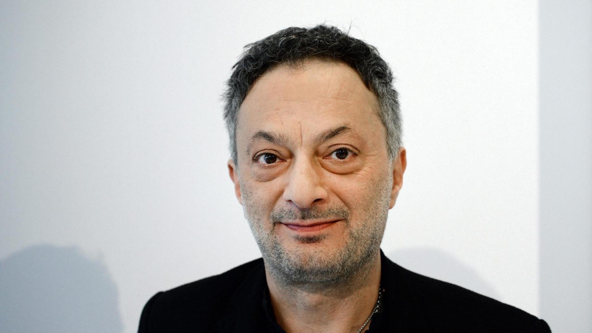 Feridun Zaimoglu , aufgenommen im Oktober 2015, auf der 67. Frankfurter Buchmesse, in Frankfurt/Main (Hessen). Feridun Zaimoglu , aufgenommen im Oktober 2015, auf der 67. Frankfurter Buchmesse, in Frankfurt/Main (Hessen).