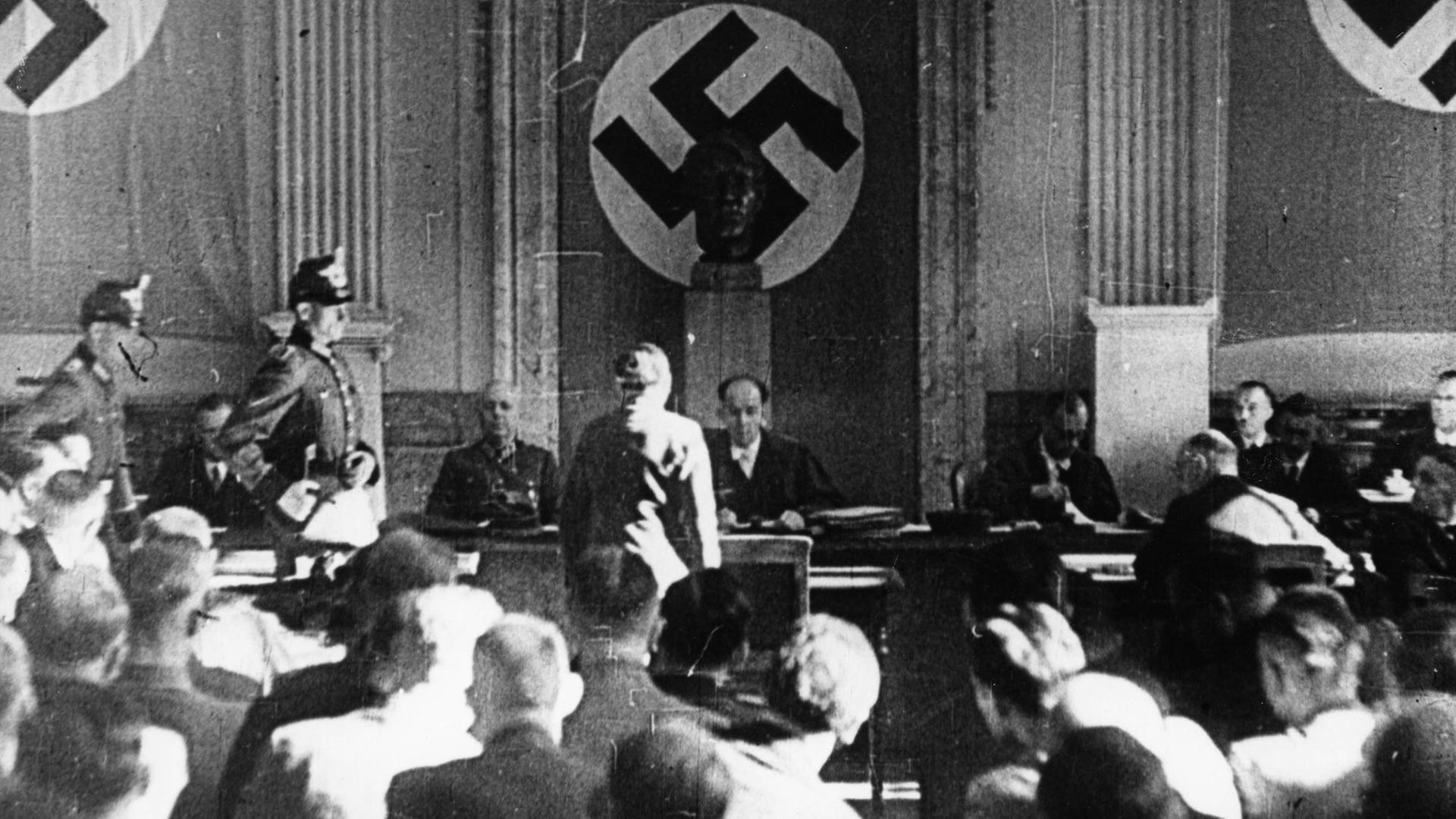 Verhandlung vor dem Volksgerichtshof Verhandlung vor dem Volksgerichtshof