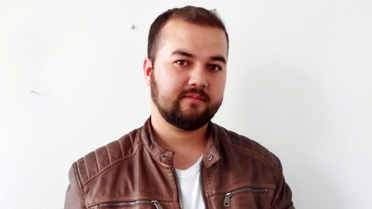 Der 26-jährige Yama Sadat vor seiner Rückkehr nach Kabul Der 26-jährige Yama Sadat vor seiner Rückkehr nach Kabul