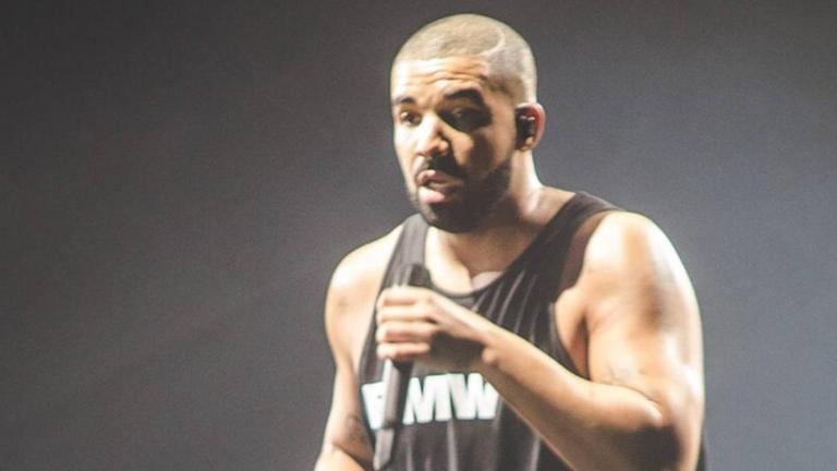 Der Rapper Drake am 5. Februar 2017 bei einem Konzert in London Der Rapper Drake am 5. Februar 2017 bei einem Konzert in London