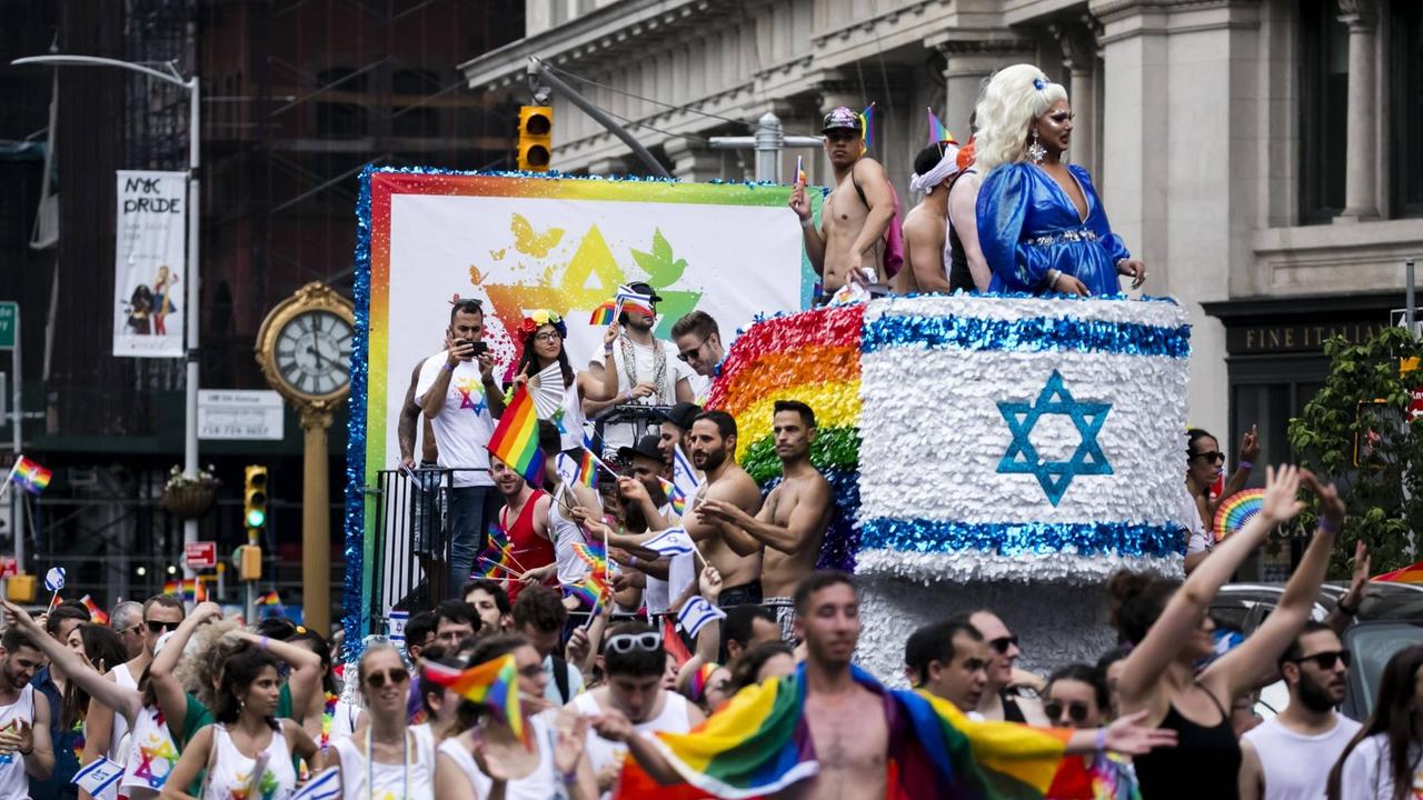 Gay Pride Parade am 24. Juni 2018 in New York, USA Gay Pride Parade am 24. Juni 2018 in New York, USA