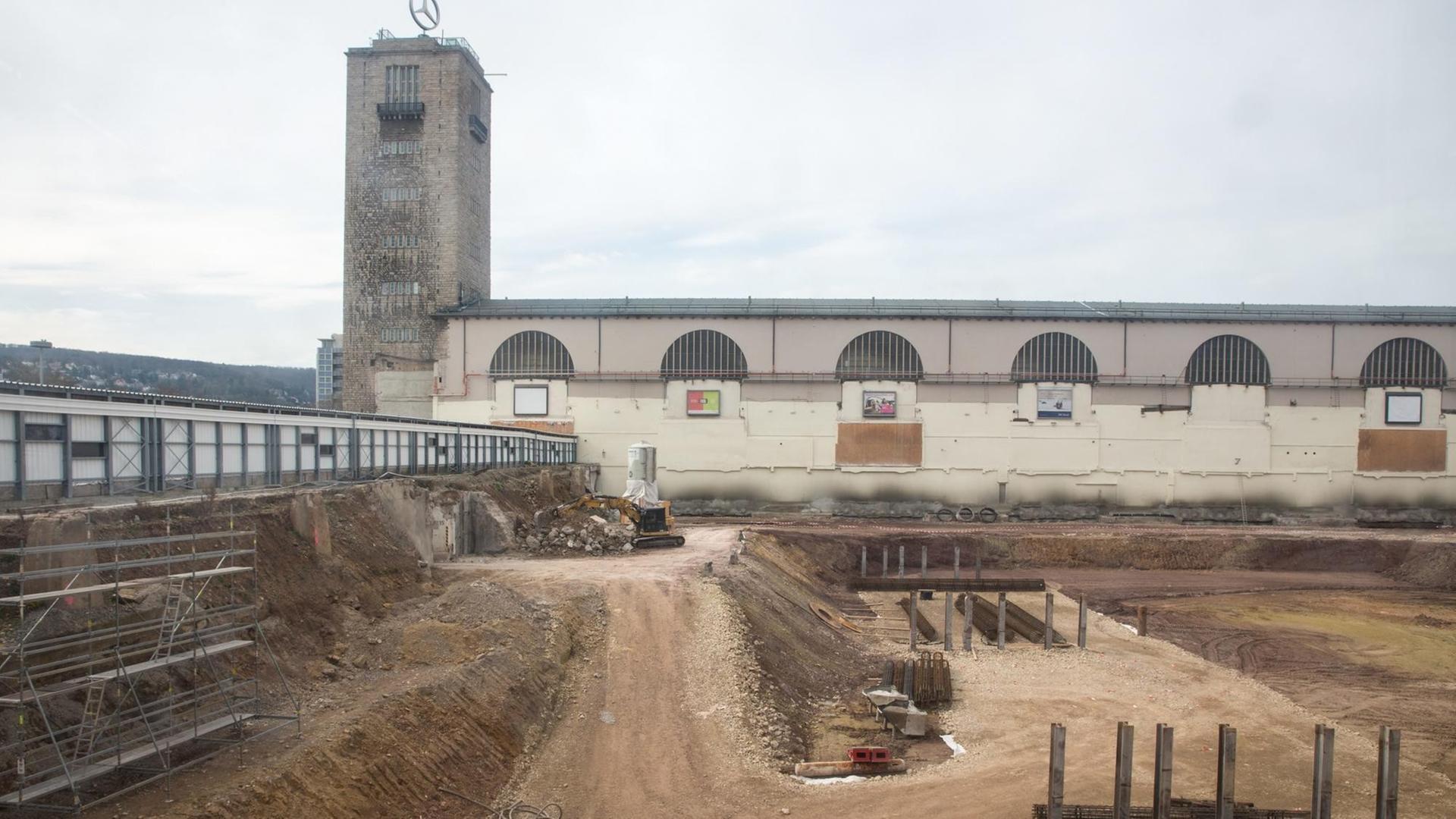 Stuttgart 21: Blick auf die Großbaustelle im Gleisfeld des Hauptbahnhofes Stuttgart 21: Blick auf die Großbaustelle im Gleisfeld des Hauptbahnhofes