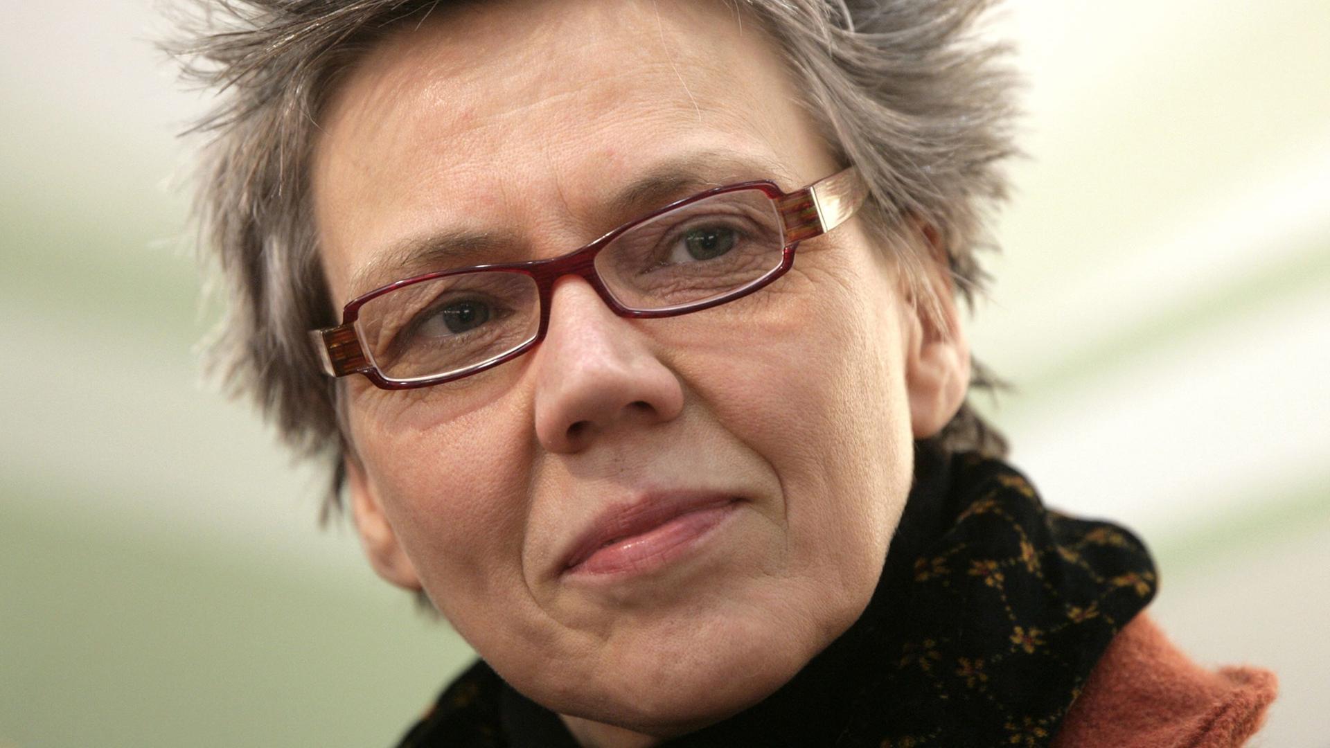 Esther Kinsky Esther Kinsky