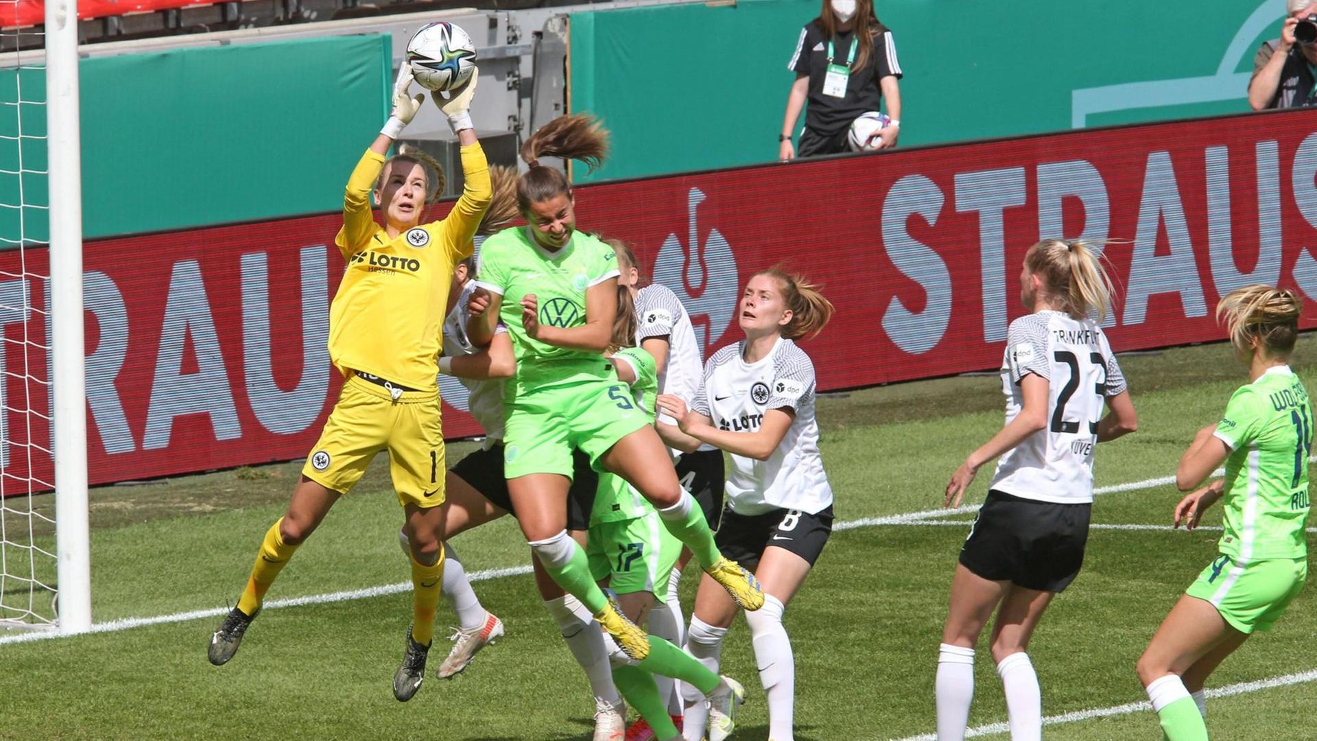 Szene aus dem Finale Wolfsburg gegen Frankfurt. Szene aus dem Finale Wolfsburg gegen Frankfurt.
