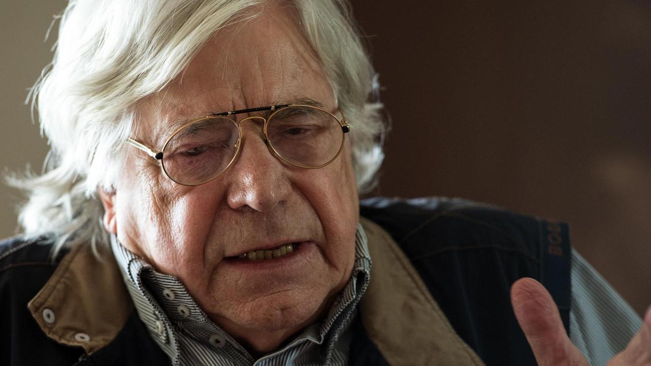 Der emeritierte Professor für Ästhetik und Philosophie, Bazon Brock. Der emeritierte Professor für Ästhetik und Philosophie, Bazon Brock.