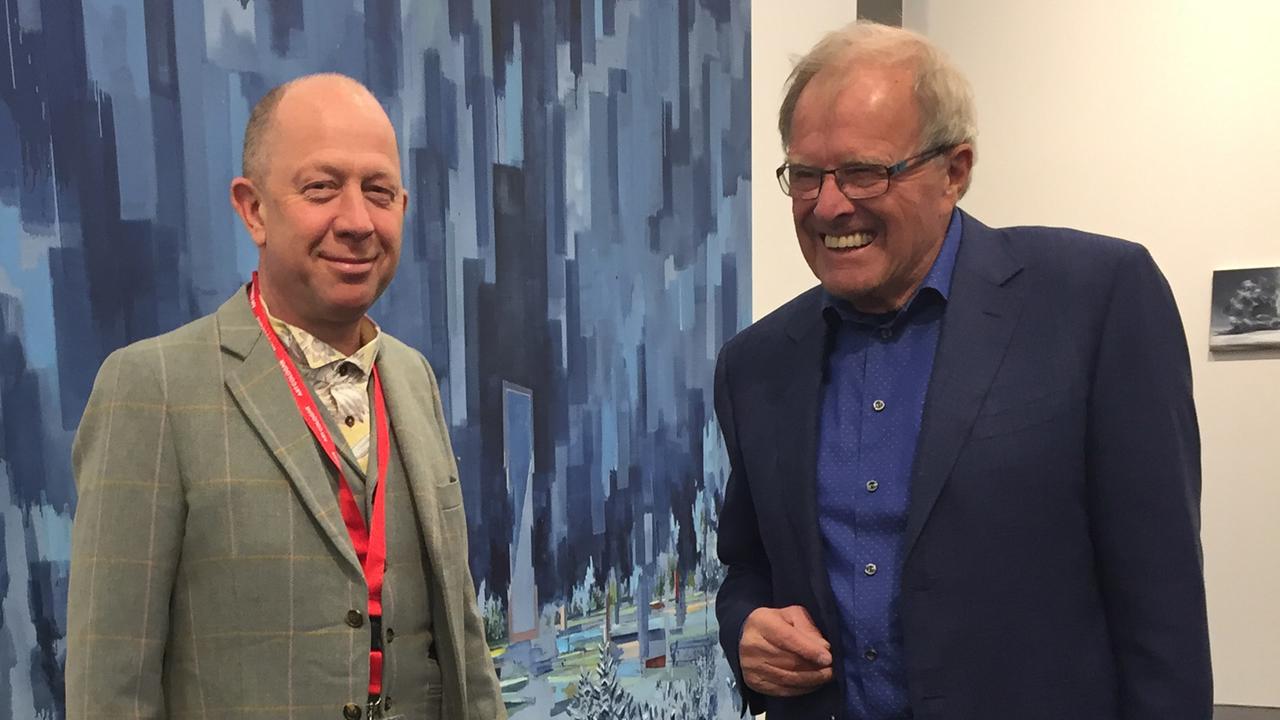 Der Galerist Gerd Harry Lybke und der Sammler Rudolf Lauscher auf der Art Cologne
Der Galerist Gerd Harry Lybke und der Sammler Rudolf Lauscher auf der Art Cologne