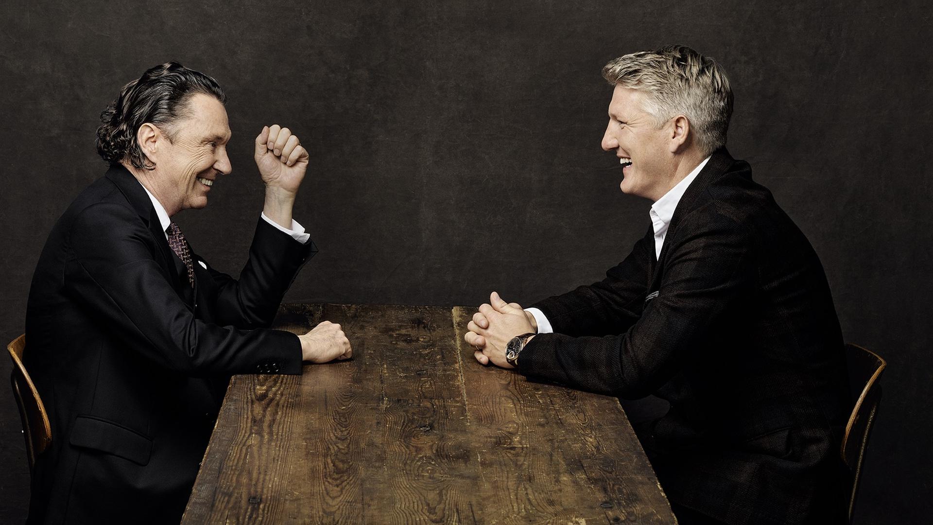 Martin Suter und Bastian Schweinsteiger. Martin Suter und Bastian Schweinsteiger.