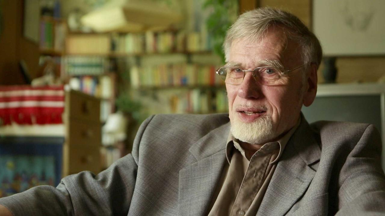 Jürgen-Bernd Runge spionierte zehn Jahre lang für die DDR die Bonner FDP aus. Er kommt in der Dokumentation "Westagenten für die Stasi" von Carsten Günther zu Wort. Der Film ist am Mittwoch (25.11.15) um 21:45 Uhr im Ersten zu sehen. Jürgen-Bernd Runge spionierte zehn Jahre lang für die DDR die Bonner FDP aus. Er kommt in der Dokumentation "Westagenten für die Stasi" von Carsten Günther zu Wort. Der Film ist am Mittwoch (25.11.15) um 21:45 Uhr im Ersten zu sehen.
