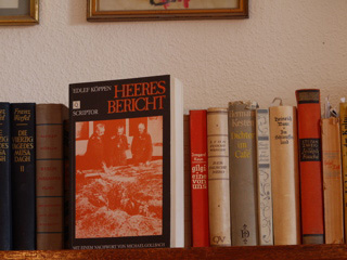 Bücher von Edlef Köppen, dessen Werke am 10. Mai 1933 bei der Büchervebrennung von den Nazis vernichtet wurden.