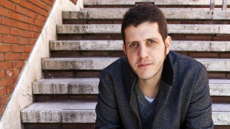 Der israelische Journalist und Autor Nir Baram auf einem Bild aus dem Jahr 2012. Der israelische Journalist und Autor Nir Baram auf einem Bild aus dem Jahr 2012.