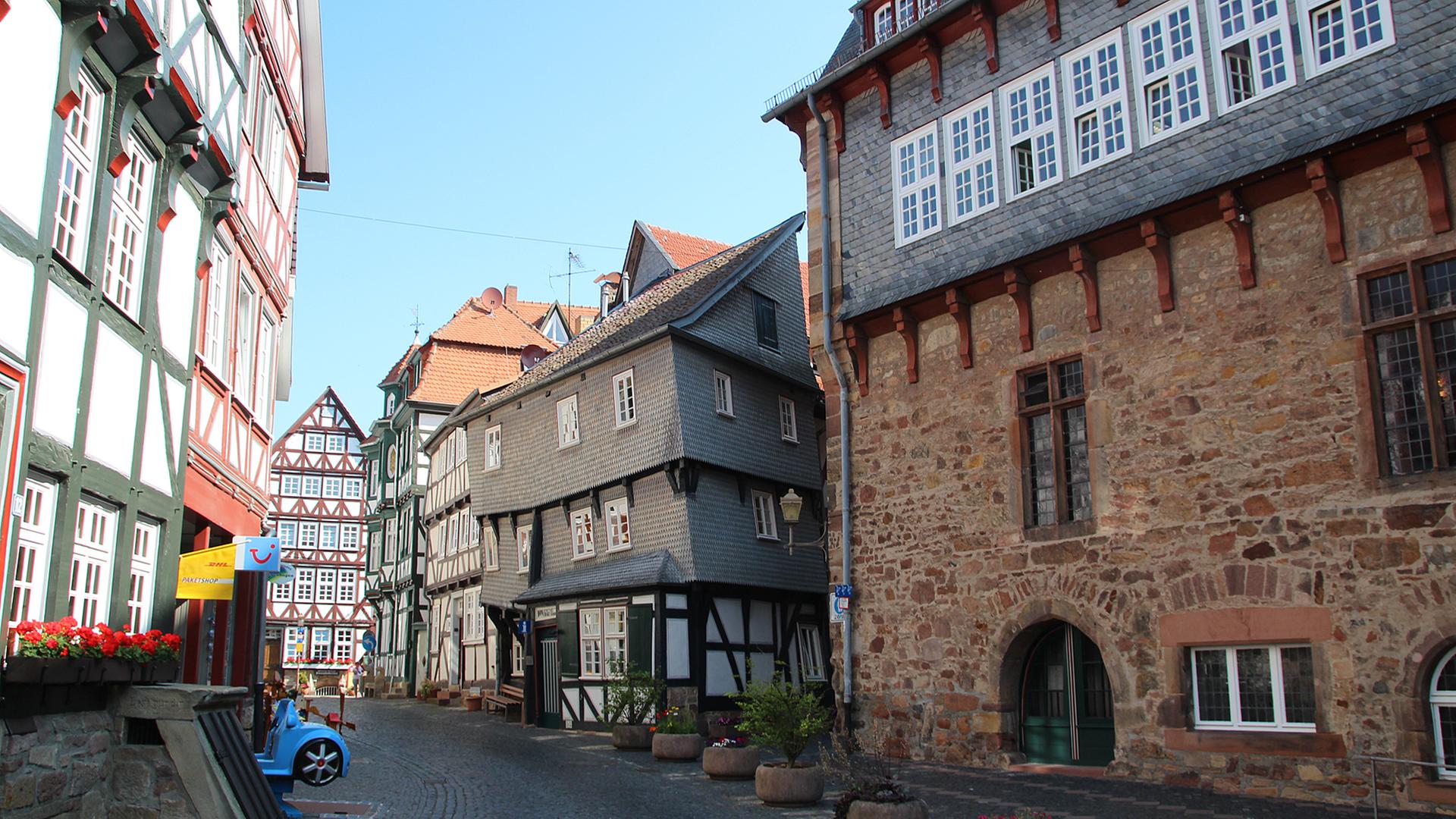 Nüscht los? Das sieht nur so aus: die Altstadt von Fritzlar. Nüscht los? Das sieht nur so aus: die Altstadt von Fritzlar.