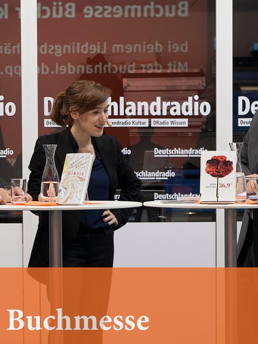 Nora Bossong und Henning Ahrens im Gespräch mit Joachim Scholl bei der Frankfurter Buchmesse 2015.