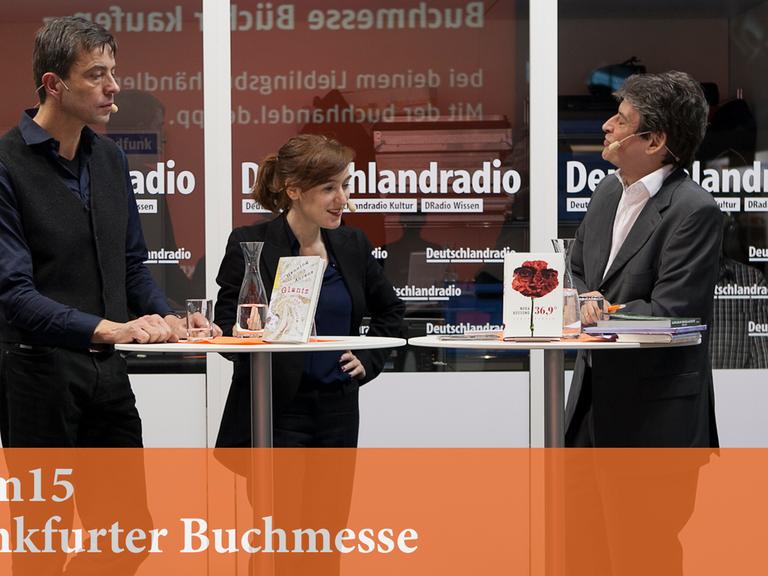 Nora Bossong und Henning Ahrens im Gespräch mit Joachim Scholl bei der Frankfurter Buchmesse 2015.