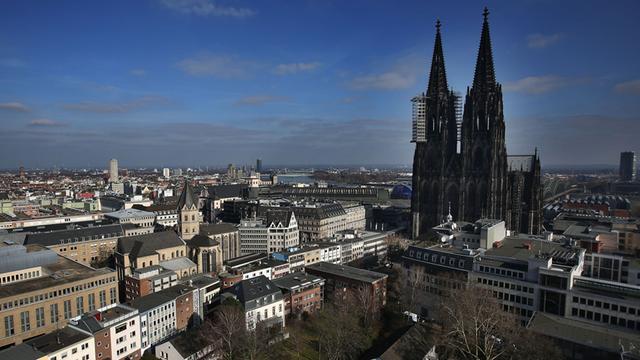 Die Innenstadt von Köln mit dem Dom fotografiert am 18.02.2013 in Köln (Nordrhein-Westfalen).