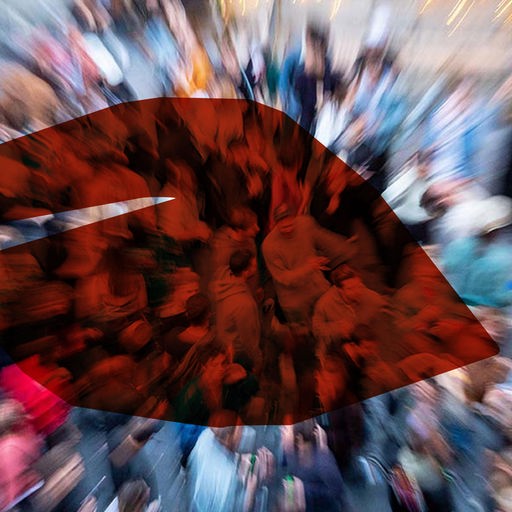 Das mädchen im roten mantel - Vertrauen Sie dem Gewinner unserer Redaktion