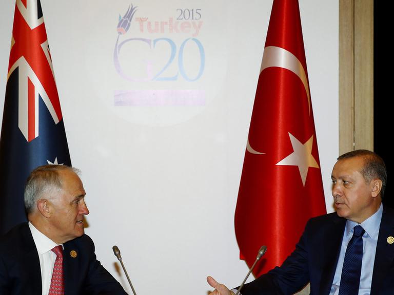 Der türkische Präsident Recep Tayyip Erdogan (rechts) und Australiens Premierminister Malcolm Turnbull trafen sich schon vor der Eröffnung des G-20-Gipfels in Belek/Antalya.