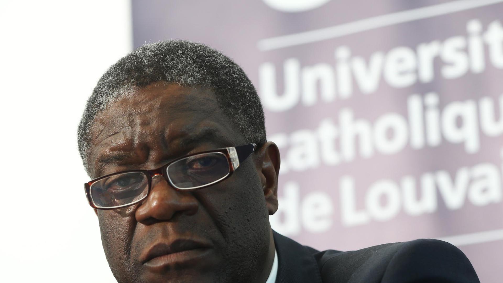 Der Arzt Denis Mukwege behandelt Vergewaltigungsopfer in der Demokratischen Republik Kongo. Der Arzt Denis Mukwege behandelt Vergewaltigungsopfer in der Demokratischen Republik Kongo.