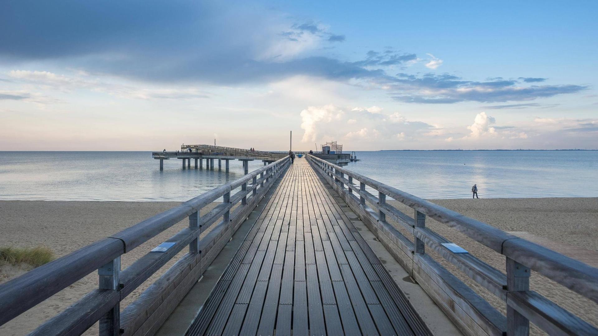 Die Seebrücke von Heiligenhafen. Die Seebrücke von Heiligenhafen.