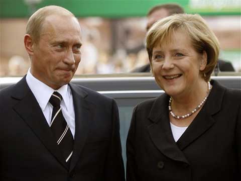Bundeskanzlerin Merkel empfängt Russlands Präsident Wladimir Putin in Dresden.
