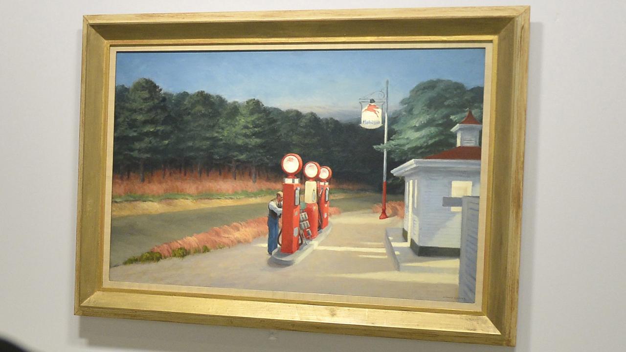 Das Gemälde "Gas" von Edward Hopper in einer Ausstellung in Paris 2012 Das Gemälde "Gas" von Edward Hopper in einer Ausstellung in Paris 2012