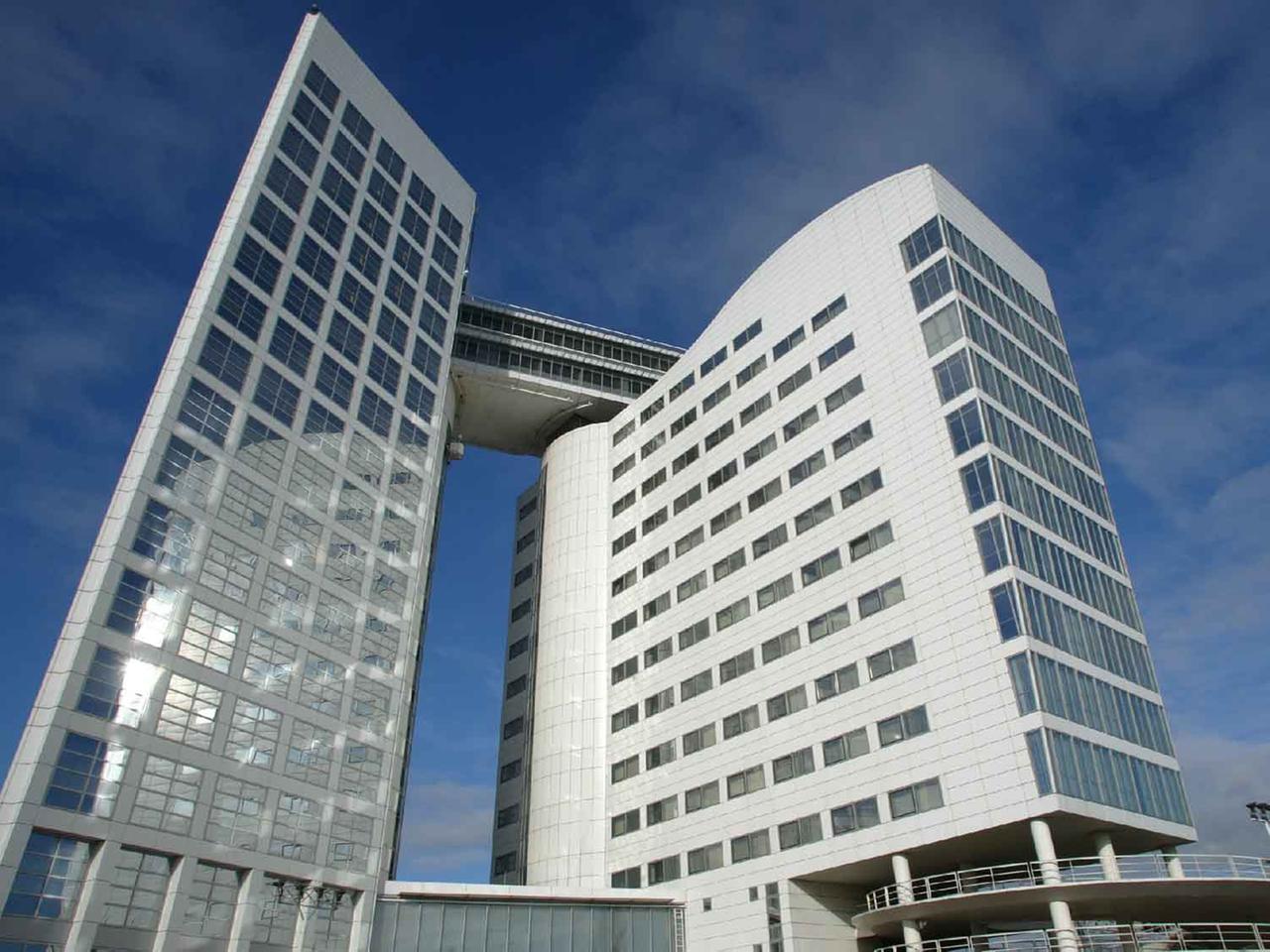 Der Internationale Strafgerichtshof, das erste permanente Weltgericht, in Den Haag Der Internationale Strafgerichtshof, das erste permanente Weltgericht, in Den Haag