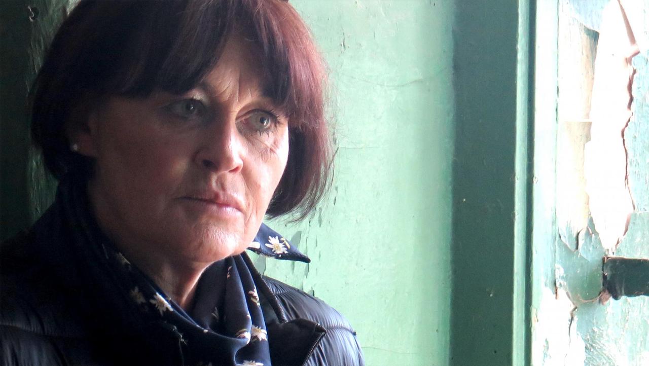 "Sie sind einfach verwahrt worden, bis sie irgendwann gestorben sind." – Kinderkrankenschwester Sibylle Hüttemann-Boca erinnert sich an die Situation in den ehemaligen rumänischen Kinderheimen der Ceausescu-Ära. "Sie sind einfach verwahrt worden, bis sie irgendwann gestorben sind." – Kinderkrankenschwester Sibylle Hüttemann-Boca erinnert sich an die Situation in den ehemaligen rumänischen Kinderheimen der Ceausescu-Ära.