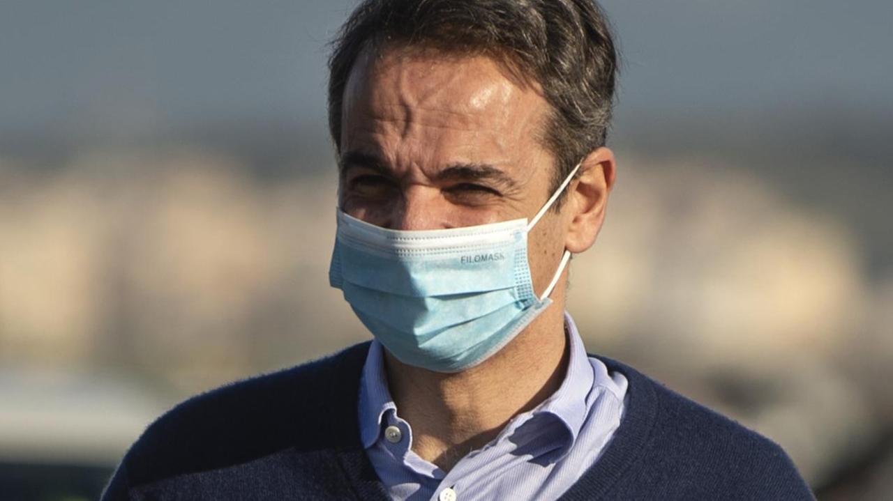 Griechenlands Ministerpräsident Kyriakos Mitsotakis mit Mundschutz Griechenlands Ministerpräsident Kyriakos Mitsotakis mit Mundschutz