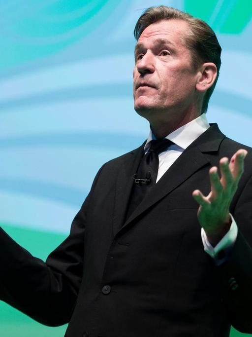 Mathias Döpfner, spricht am 09.06.2015 auf der Gründerkonferenz NOAH im Tempodrom in Berlin.