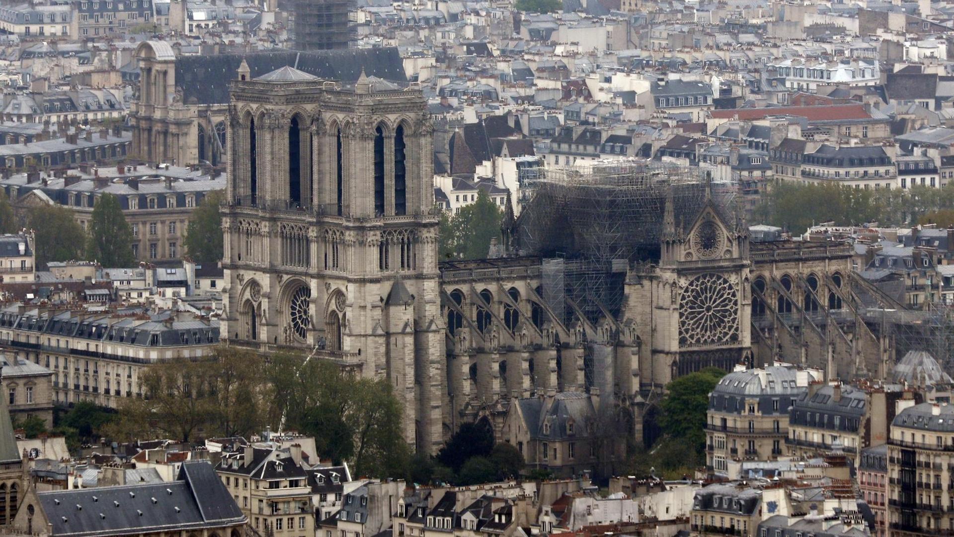 Notre-Dame nach dem verheerenden Brand Notre-Dame nach dem verheerenden Brand