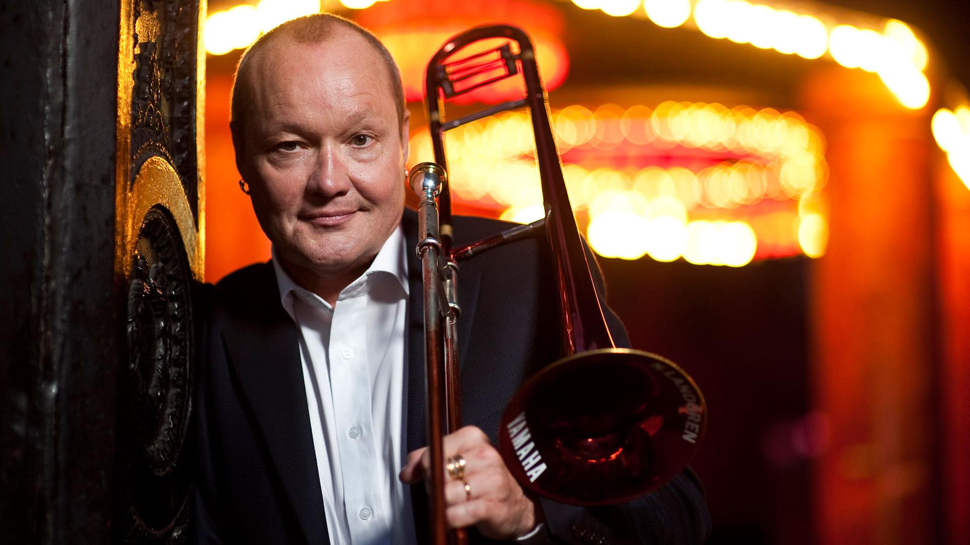 Jazz ohne Grenzen - das Multitalent Nils Landgren im Gespräch. Jazz ohne Grenzen - das Multitalent Nils Landgren im Gespräch.