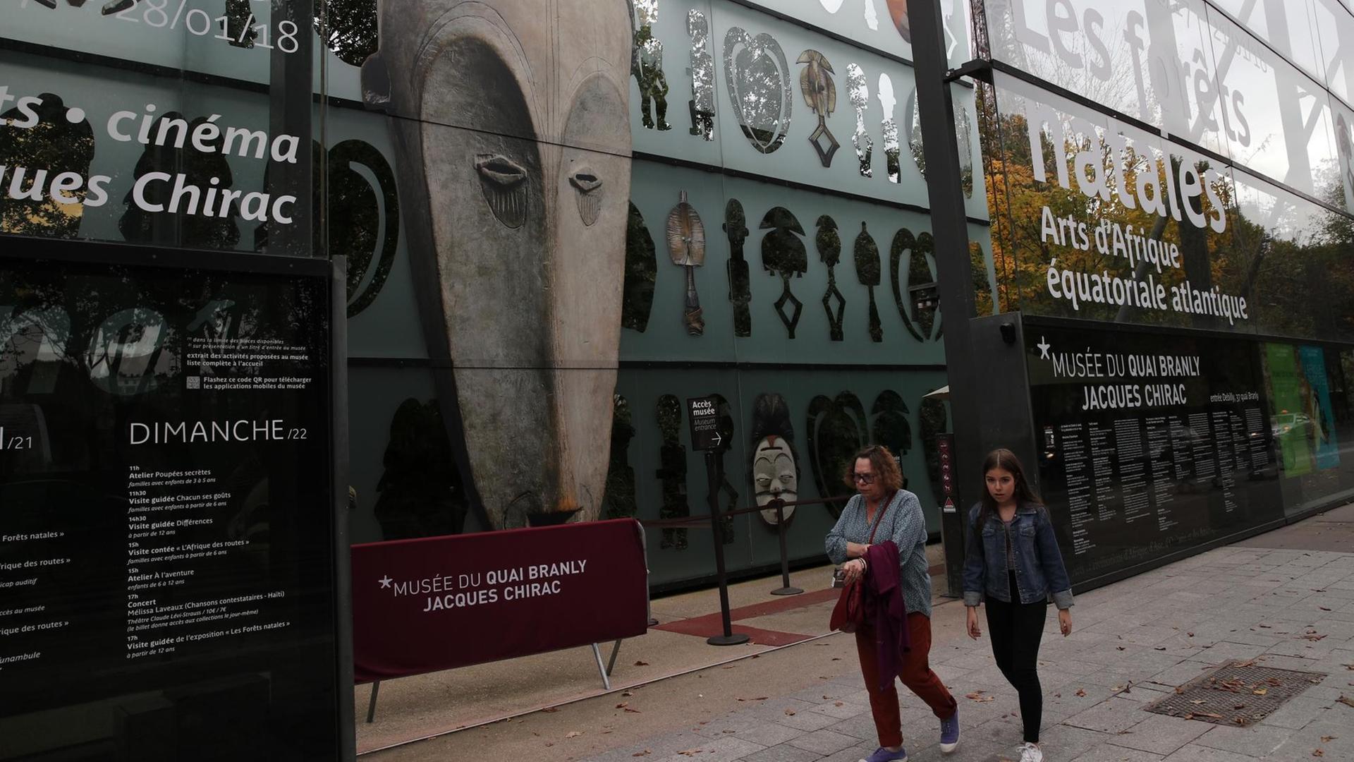 The Quai Branly museum is pictured in Paris, Wednesday Oct. 18, 2017. The musee du Quai Branly-Jacques Chirac is a museum featuring the indigenous art and cultures of Africa, Asia, Oceania, and the Americas. (AP Photo/Christophe Ena) |