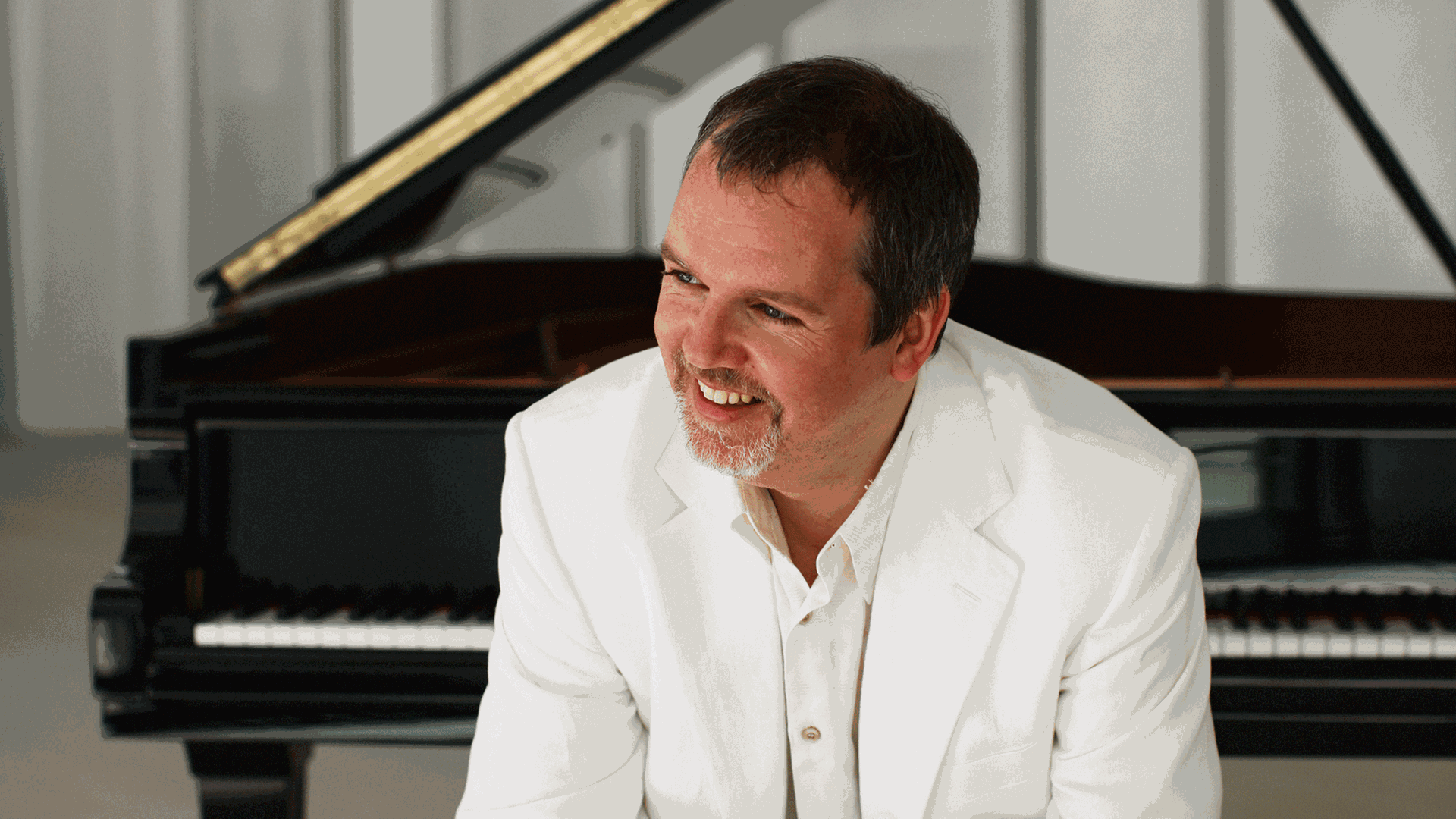 Der Pianist Niklas Sivelöv Der Pianist Niklas Sivelöv