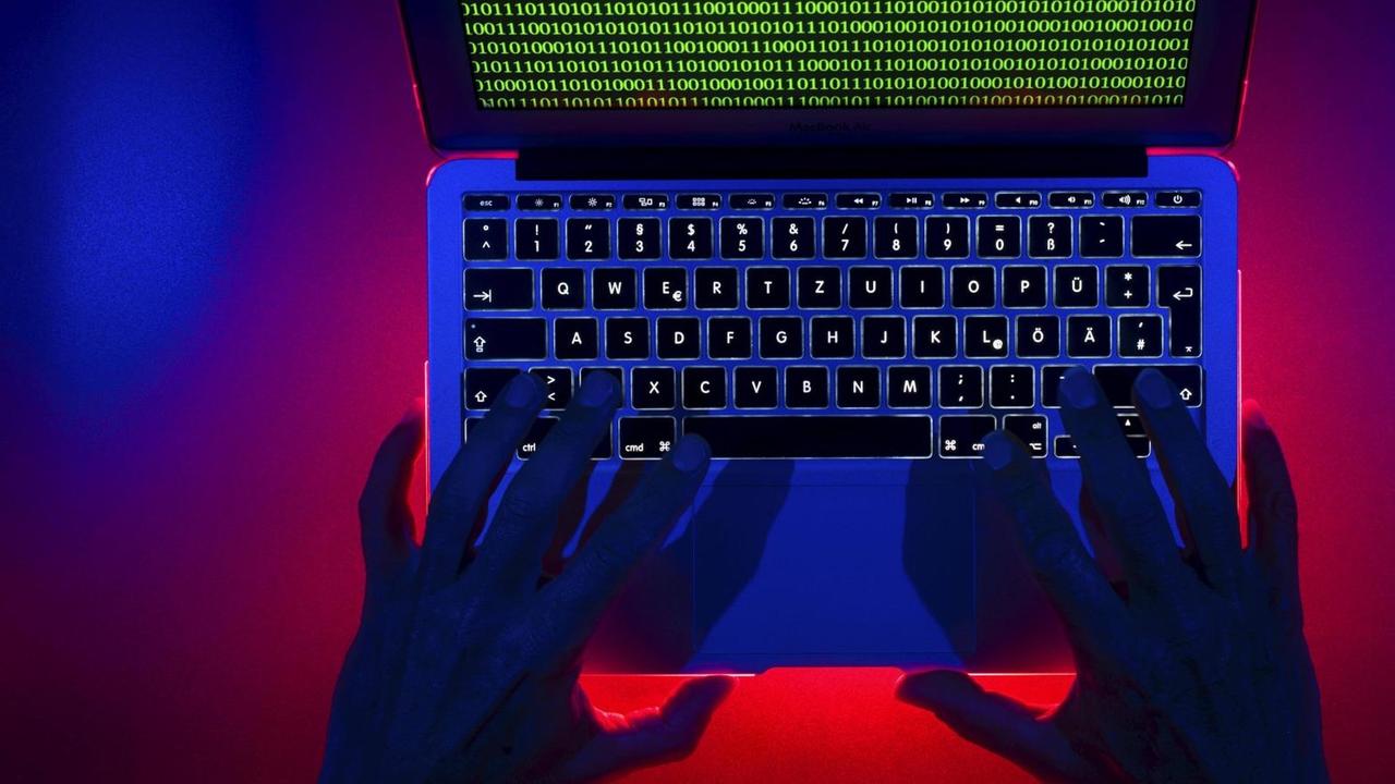 Eine Cyberattacke treibt die Bundesregierung um Eine Cyberattacke treibt die Bundesregierung um