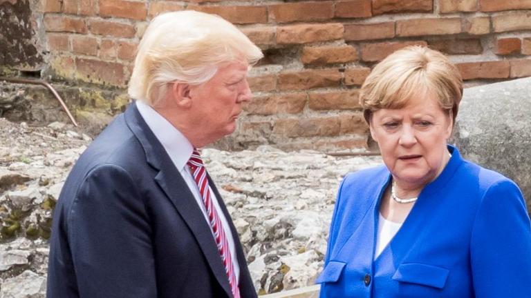 US-Präsident Donald Trump und Bundeskanzlerin Angela Merkel beim G7-Gipfel auf Sizilien am 26.05.2017 US-Präsident Donald Trump und Bundeskanzlerin Angela Merkel beim G7-Gipfel auf Sizilien am 26.05.2017