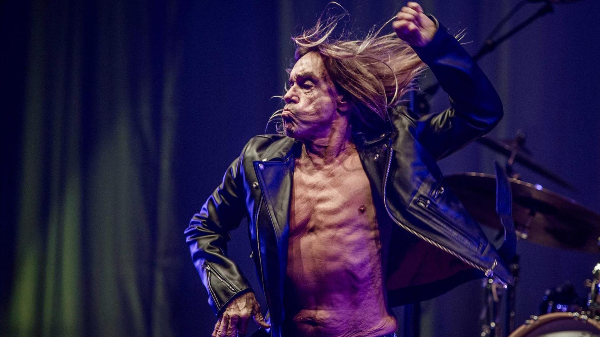 US-Sänger Iggy Pop auf der Bühne US-Sänger Iggy Pop auf der Bühne