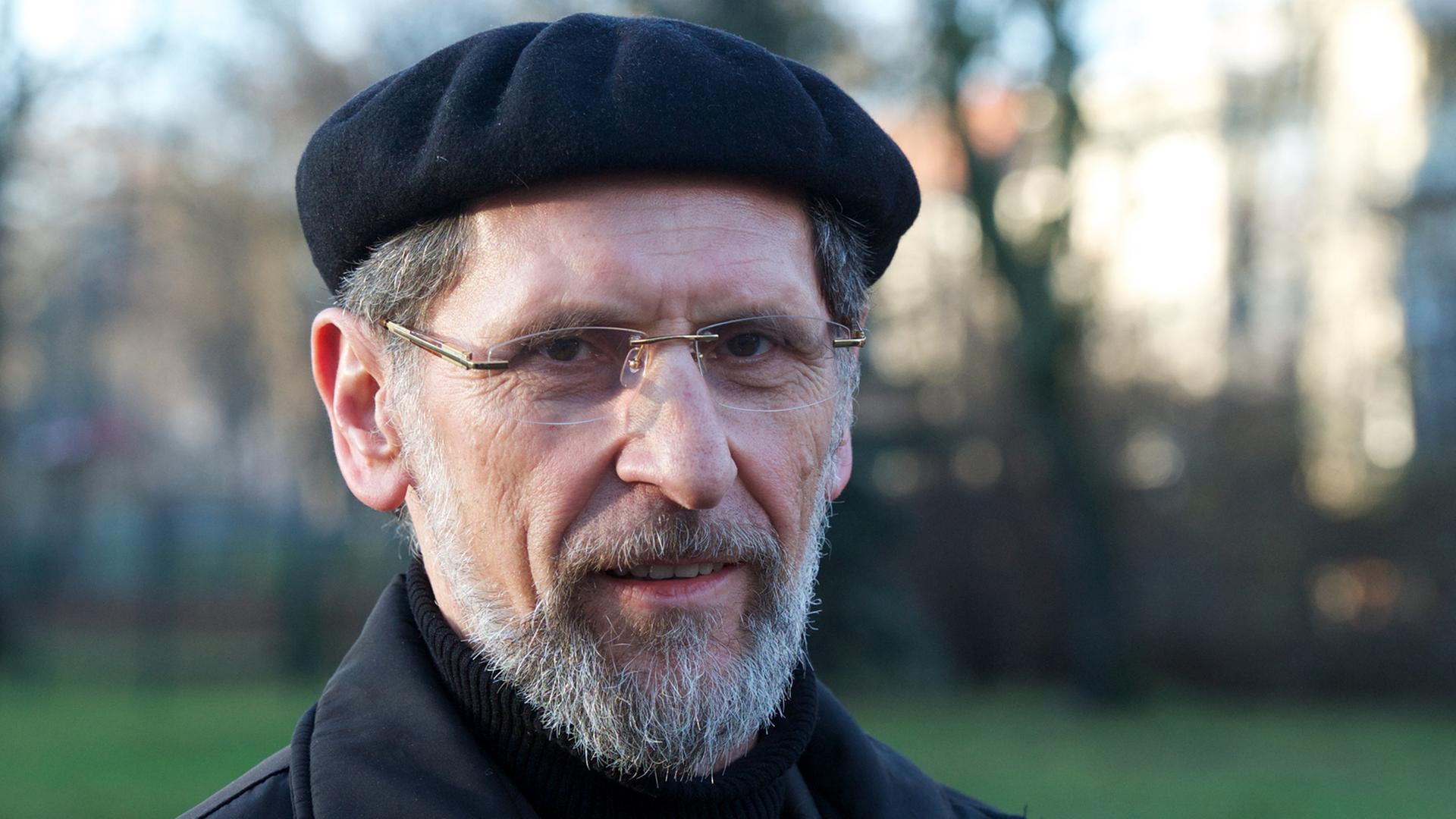 Der Amir und Bundesvorsitzende der Ahmadiyya-Gemeinde Deutschland, Abdullah Uwe Wagishauser. Der Amir und Bundesvorsitzende der Ahmadiyya-Gemeinde Deutschland, Abdullah Uwe Wagishauser.