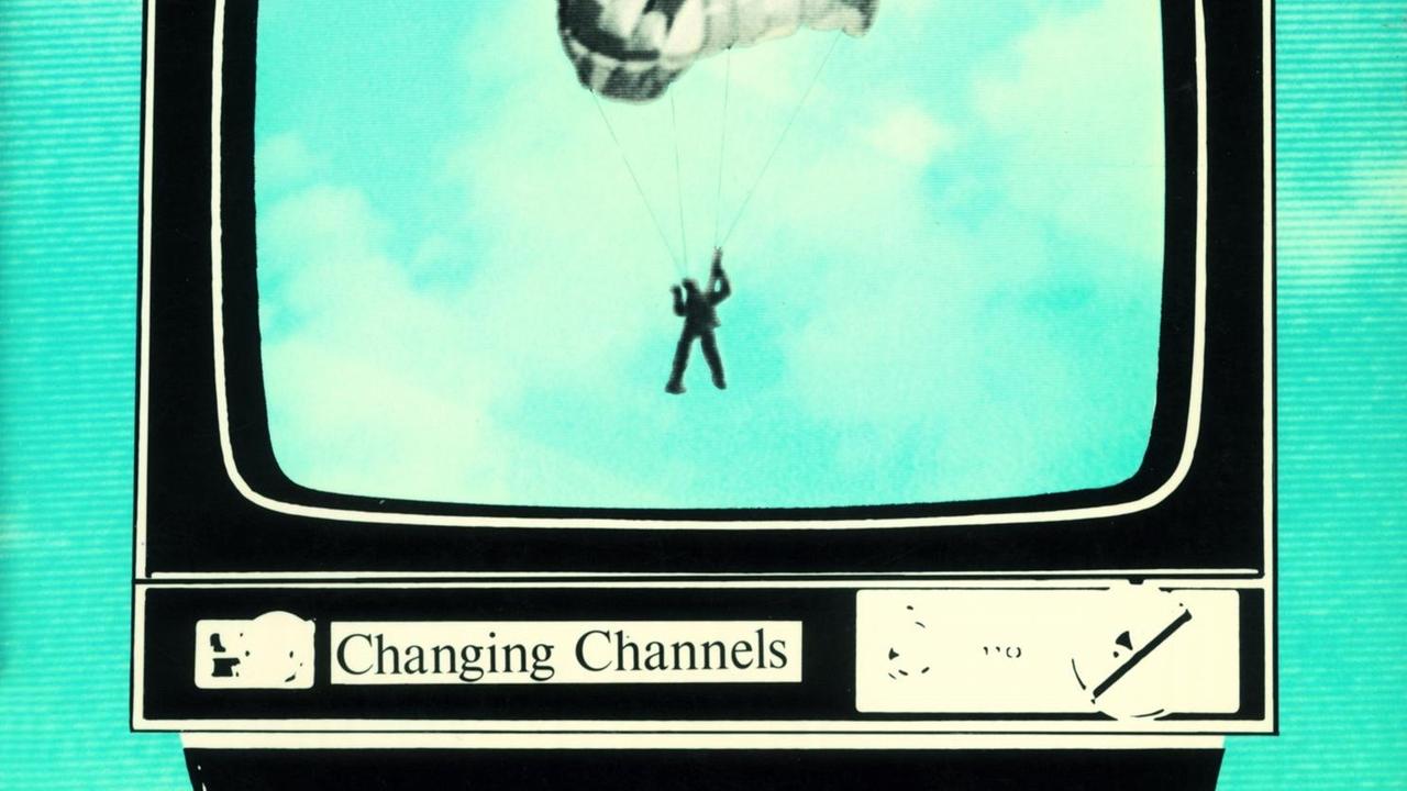 Collage mit einem Frenseher. Im Bildschirm ist ein Fallschirm-Springer zu sehen, darüber steht "Radical Software", darunter "Changing Channels"