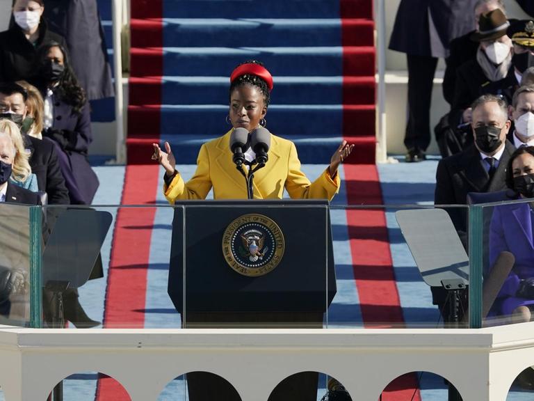 Amanda Gorman bei der Inaugurationsfeier für US-Präsident Joe Biden.