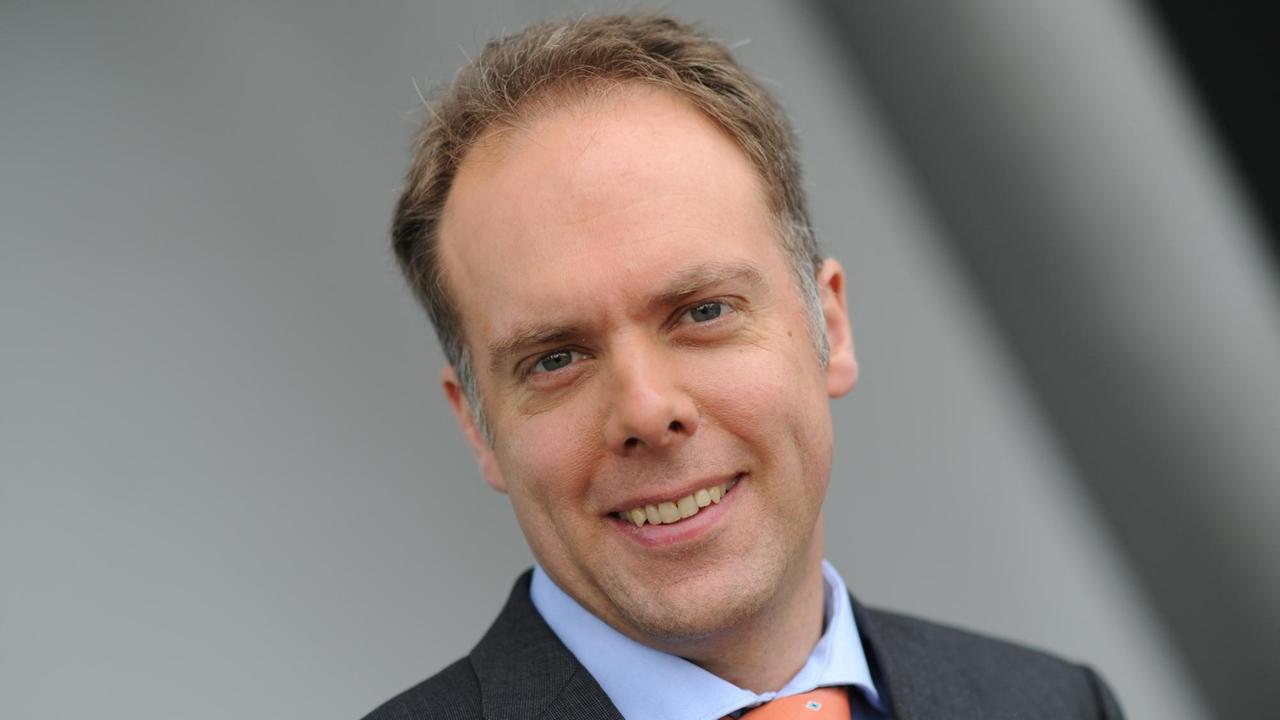 Der Potsdamer Historiker Dominik Geppert blickt direkt in die Kamera. Der Potsdamer Historiker Dominik Geppert blickt direkt in die Kamera.